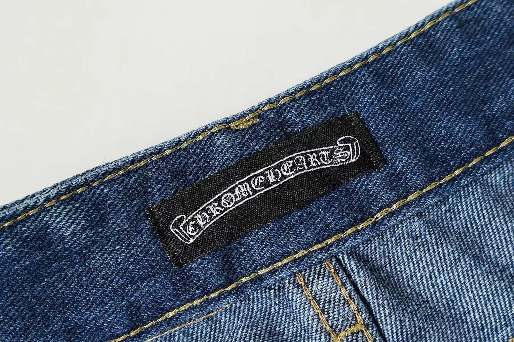 P270 Chrome Hearts/Chrome Hearts Classic Color Leather Cross Washed Color Fabric Unisex Denim Trousers Color: Picture Color Code Number: 28-36